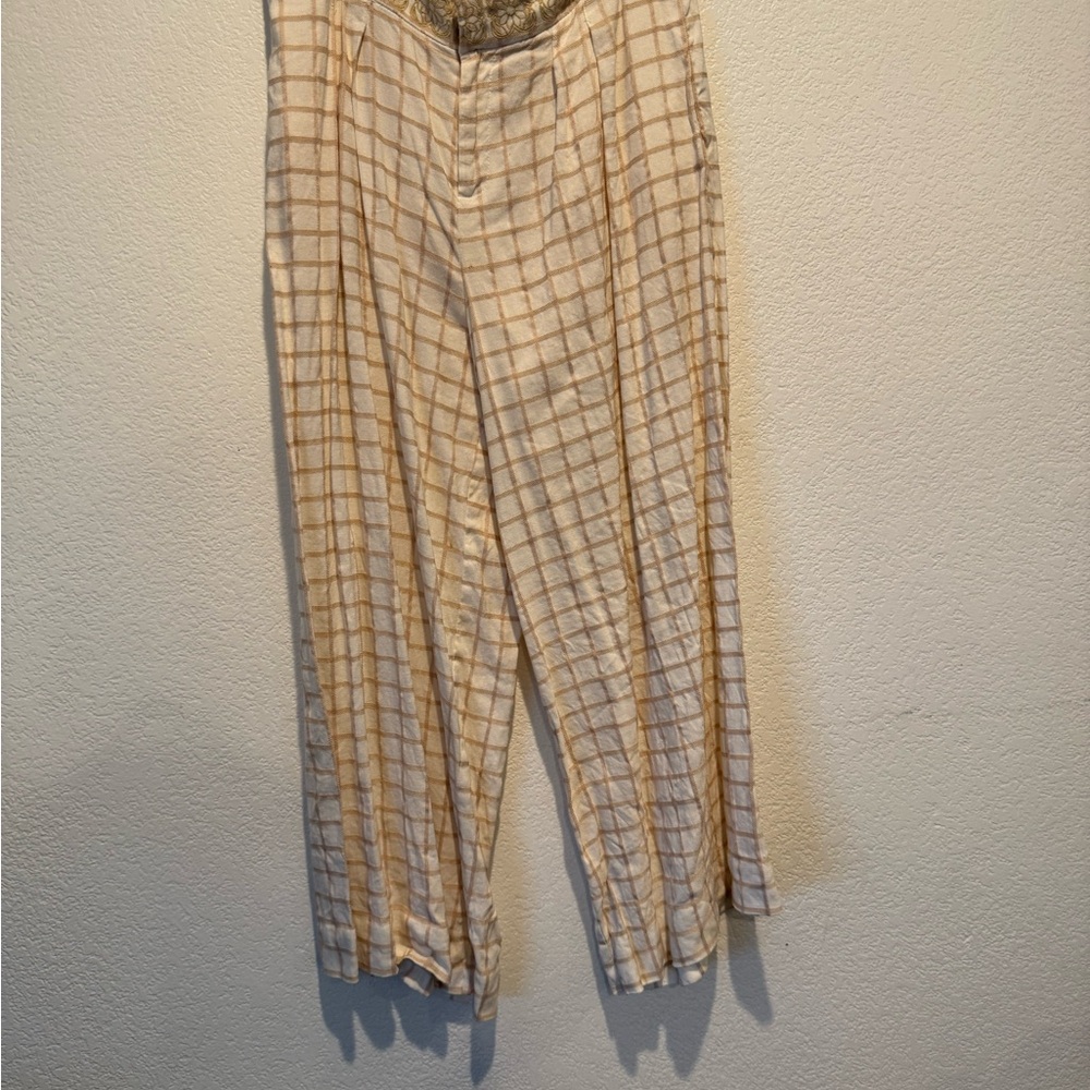 🍄 elevenses Cream and Tan Checked Cropped Pants